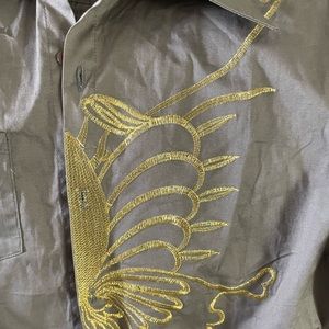 Beautiful top worn one time only long sleeves can make it short sleeves